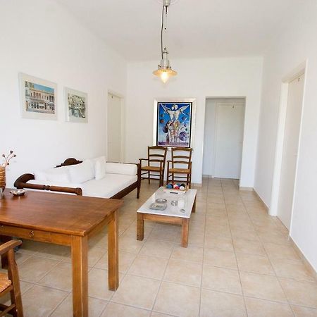 Soile Georgia Apartment Лутра Едипсу Екстериор снимка