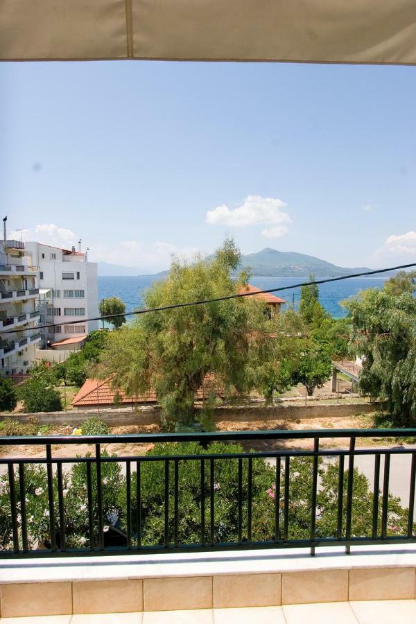 Soile Georgia Apartment Лутра Едипсу Екстериор снимка