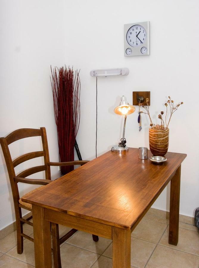Soile Georgia Apartment Лутра Едипсу Екстериор снимка